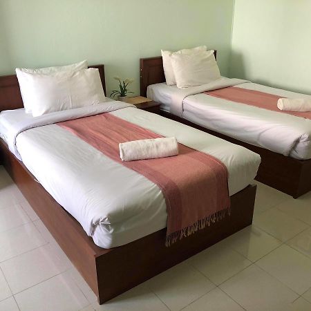 Vipa House Hotel Чиангмай Екстериор снимка