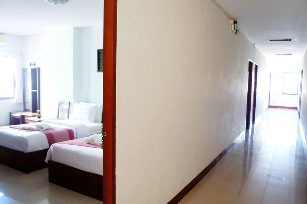 Vipa House Hotel Чиангмай Екстериор снимка