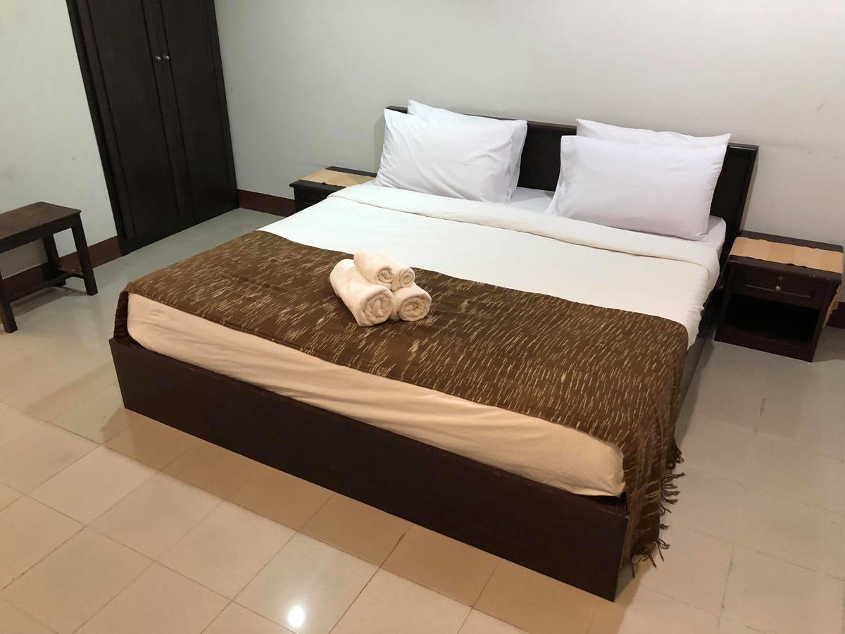 Vipa House Hotel Чиангмай Екстериор снимка