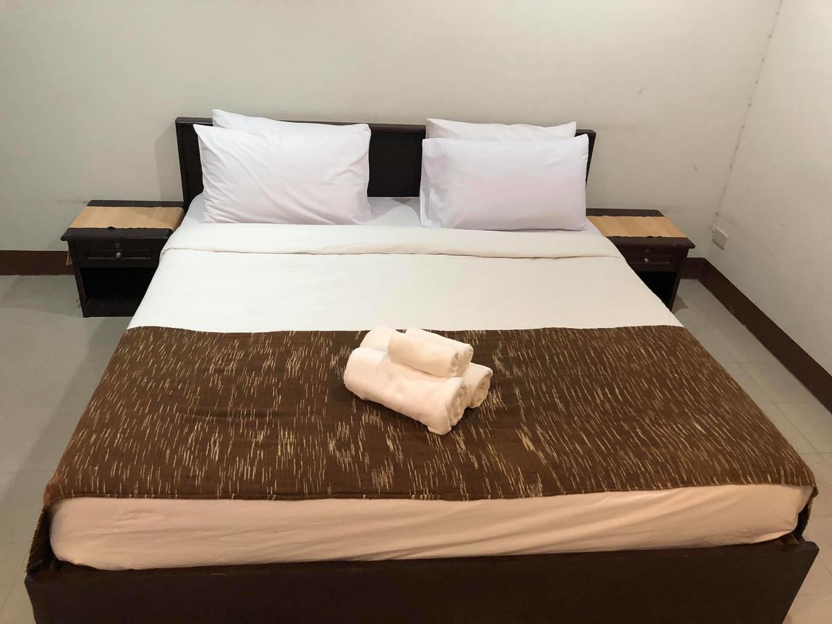 Vipa House Hotel Чиангмай Екстериор снимка
