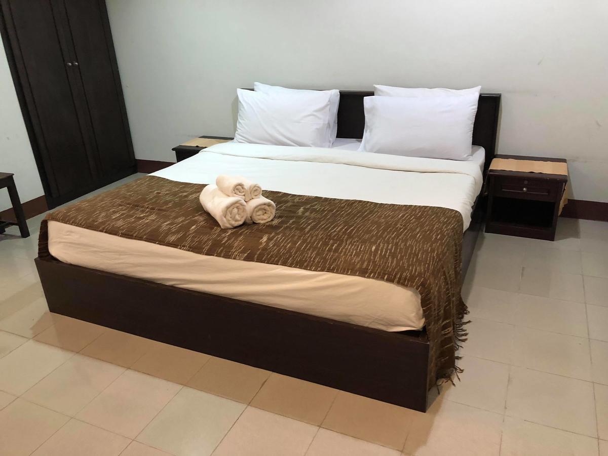 Vipa House Hotel Чиангмай Екстериор снимка