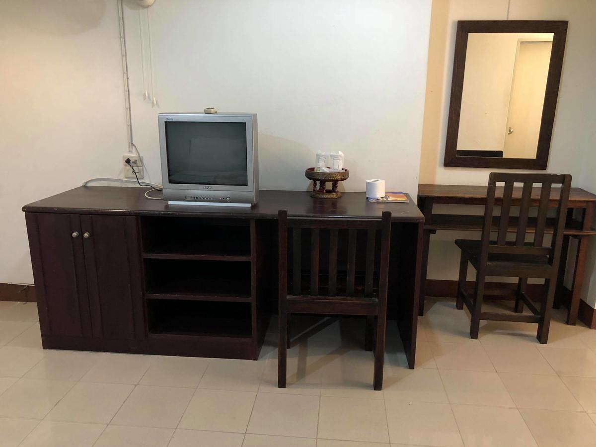 Vipa House Hotel Чиангмай Екстериор снимка