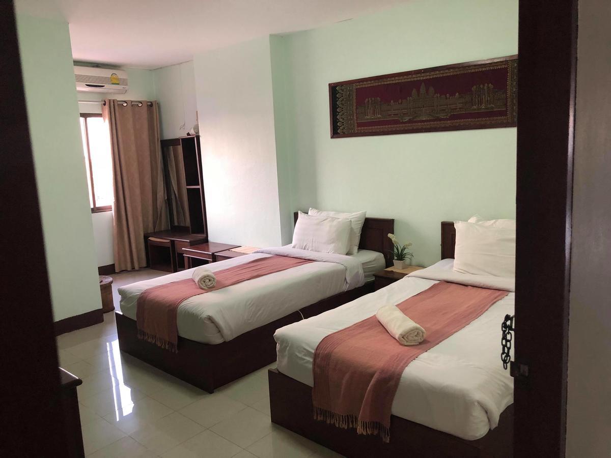 Vipa House Hotel Чиангмай Екстериор снимка