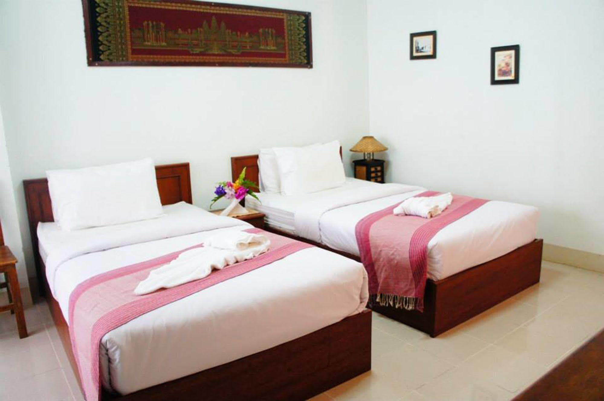 Vipa House Hotel Чиангмай Екстериор снимка