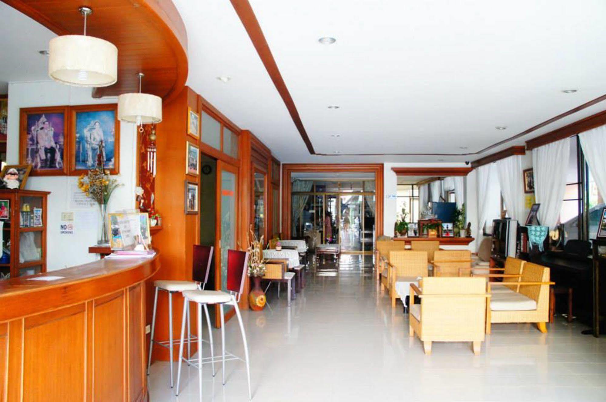 Vipa House Hotel Чиангмай Екстериор снимка