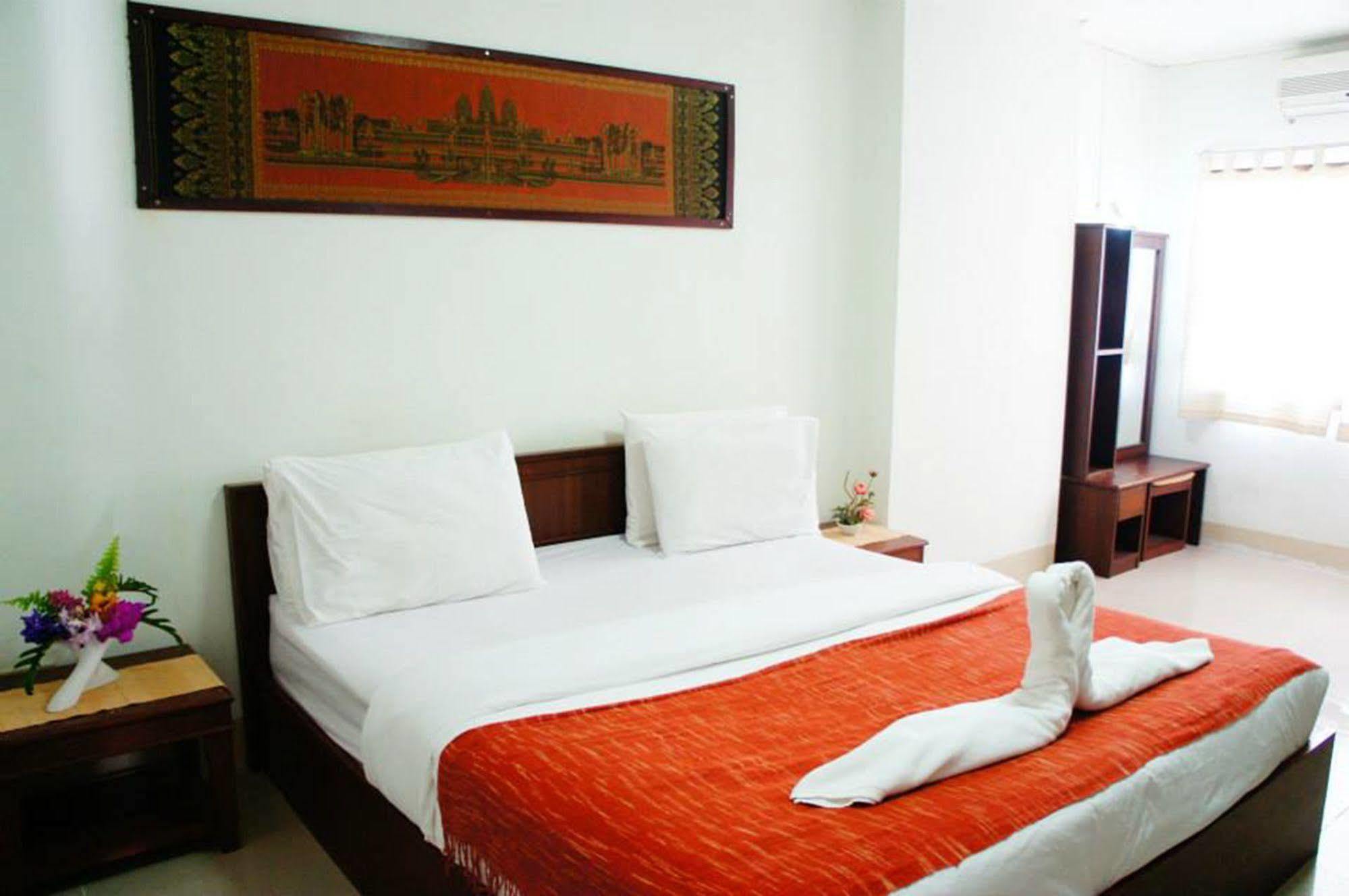 Vipa House Hotel Чиангмай Екстериор снимка