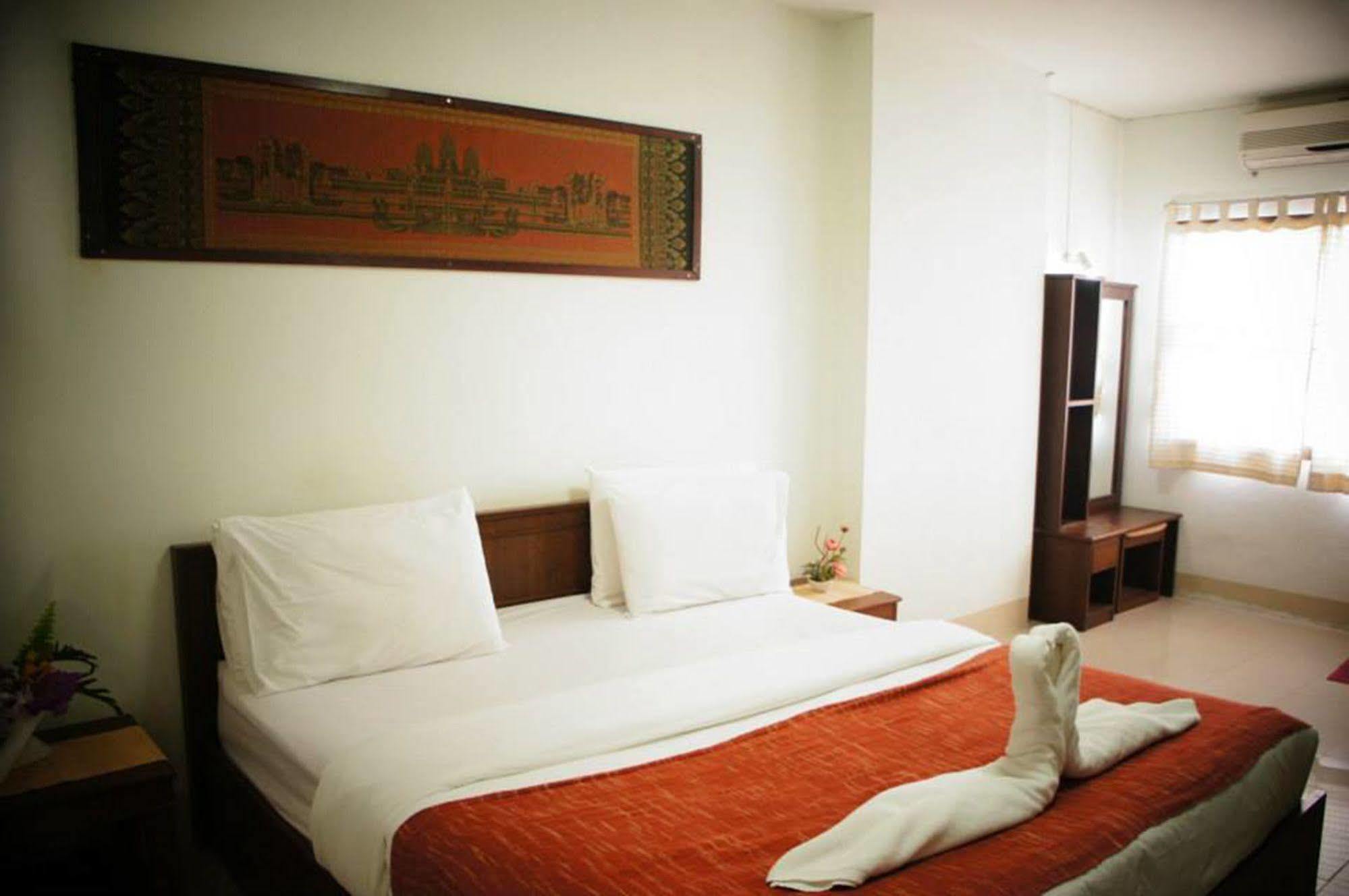 Vipa House Hotel Чиангмай Екстериор снимка